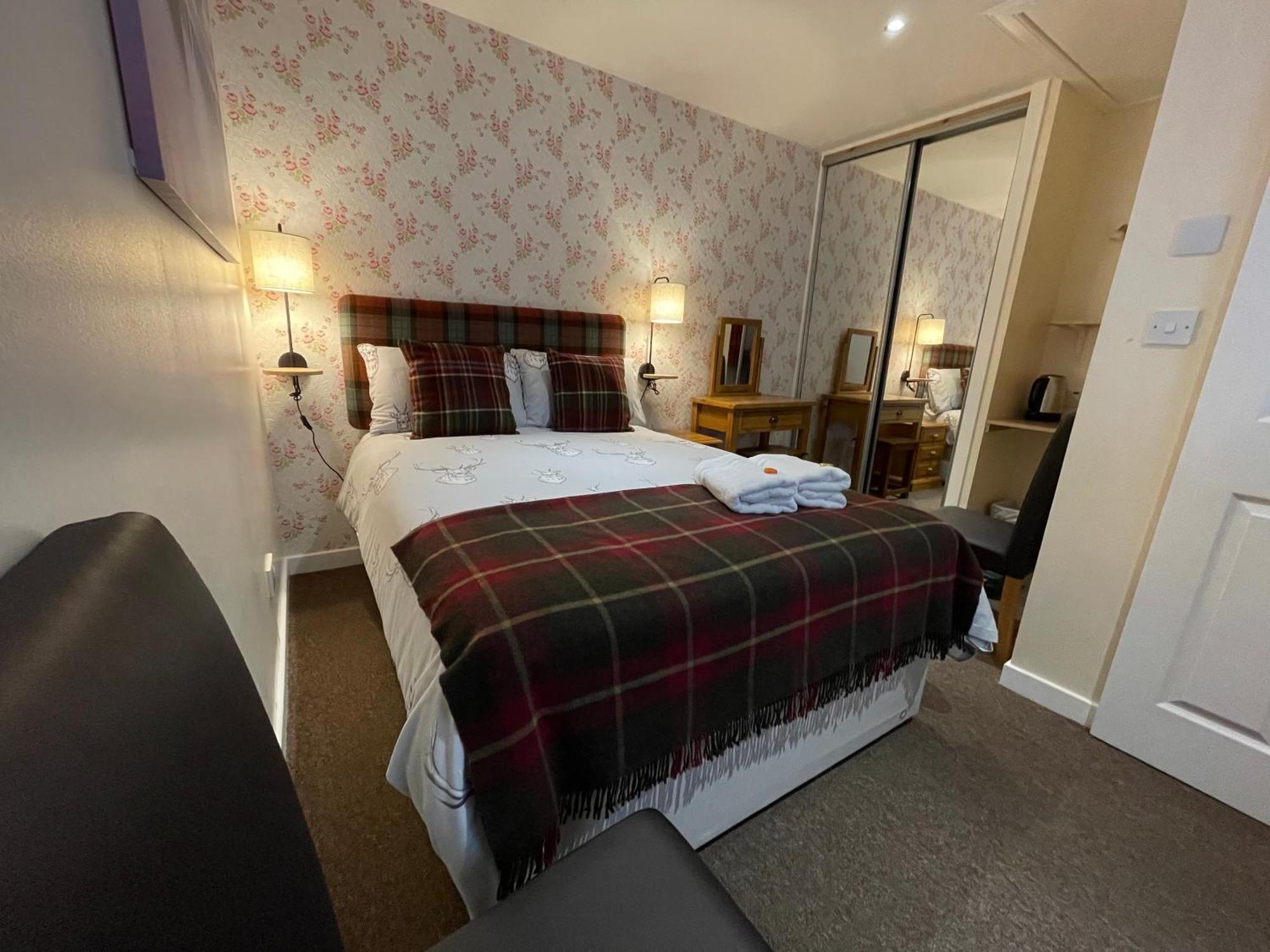 Carisbrooke Guest House Инвернесс Экстерьер фото