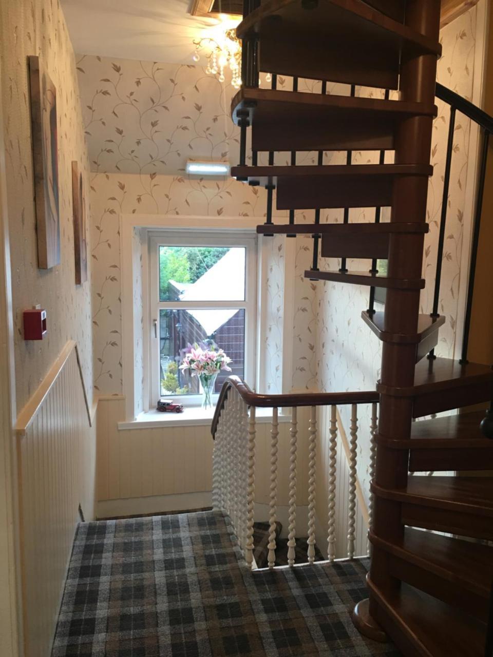 Carisbrooke Guest House Инвернесс Экстерьер фото